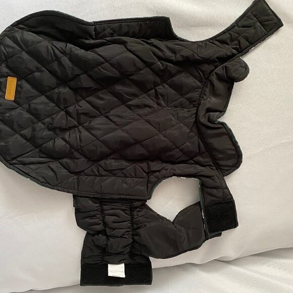 Pet Reversible Dark Green Plaid & Black Quilted Winter Coat - Picture 8 of 11